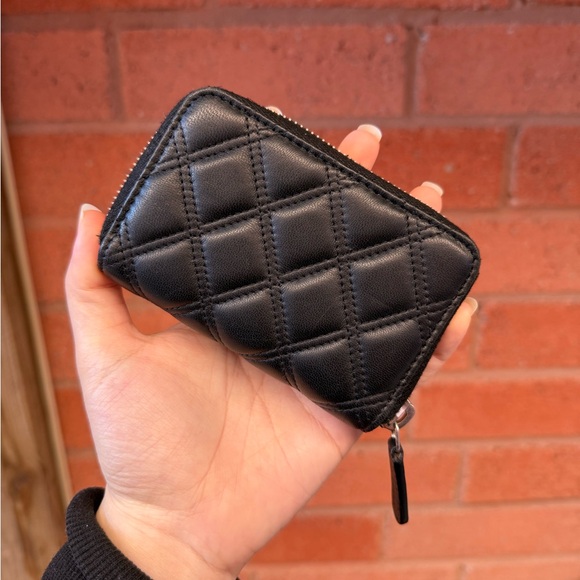 Chanel Zip Lambskin Cardholder Wallet SHW 20 - Picture 3 of 9
